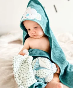 Doudou et Compagnie Coffret cadeau cape de bain et Doudou Yoca le koala - 80 x 80 cm><noscript><img width=