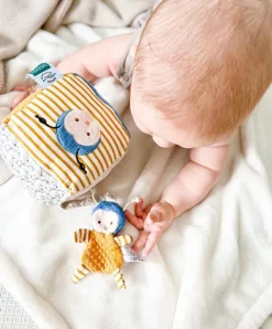 Doudou et Compagnie Cube d'activités Pollen l'abeille en coton BIO 10 X 10 cm><noscript><img width=